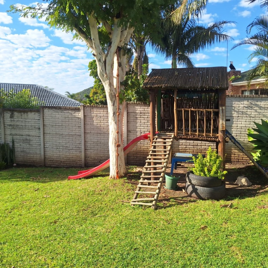5 Bedroom Property for Sale in Gonubie Eastern Cape